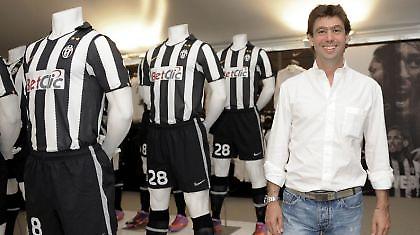 Ανιέλι: «Ούτε ντους δε χρειάζονταν να κάνουν»