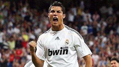Υπόκλιση Ρονάλντο σε… Ρονάλντο