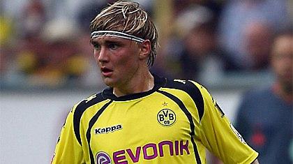Ανανεώσεων συνέχεια στη Ντόρτμουντ