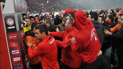 Παίρνει τα μέτρα του…