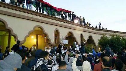 Φεύγουν οι Έλληνες από τη Λιβύη!