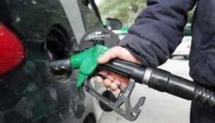 Σε ιστορικά υψηλά επίπεδα η τιμή της αμόλυβδης