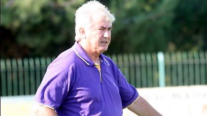 Ντεμπούτο με το «δεξί»