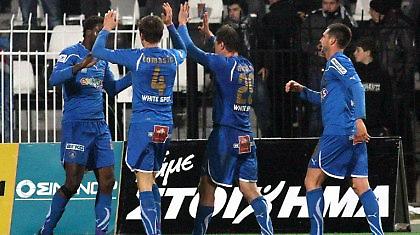 Οι έδρες έμειναν… «μουγγές»