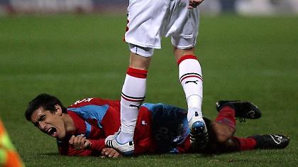 Πρέπει να ξέρεις για να χτυπάς τόσο επαγγελματικά όπως ο Άλμπερτ Ριέρα...