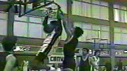 Και Παγκράτι και Μάτζικ και Μπερντ… (video)