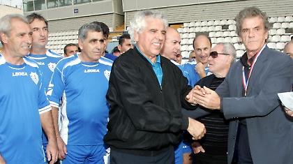 Λυκουρίνος: «Ελπίζω να προλάβουμε το… τσουνάμι»