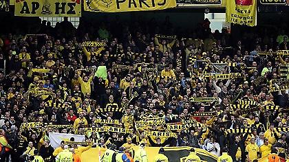 Στήριξη-προειδοποίηση από τους οπαδούς