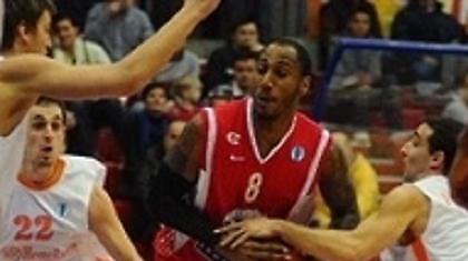 Μεγάλες νίκες για Τσεντεβίτα, Μπενετόν