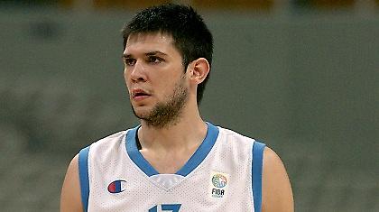 Παπανικολάου: «Μαθαίνω πολλά δίπλα τους»