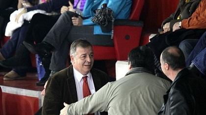 Η φραστική επίθεση στον Μπιτσαξή! (video)