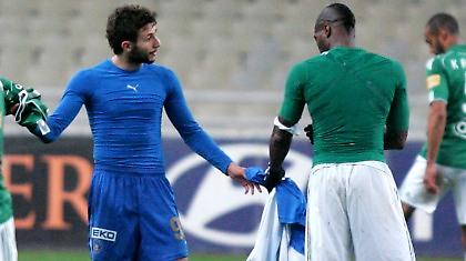 Τον ντύνουν στα πράσινα