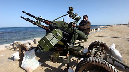 Τα έχουμε όλα, έχουμε και τον Καντάφι…