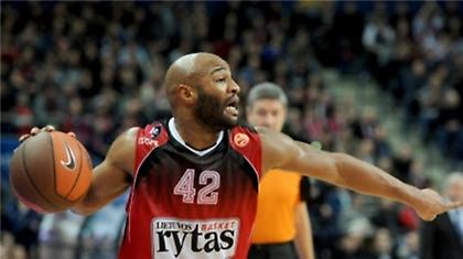 Έξι με 12 μήνες εκτός ο Ελ Αμίν