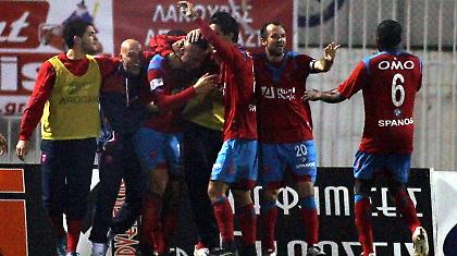 Λεμονής οπλίζει, Μήτρογλου πυροβολεί…