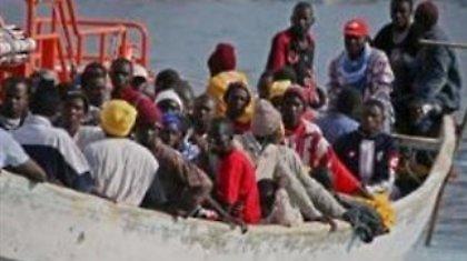 «Καραβιές» λαθρομεταναστών και στην Ιταλία