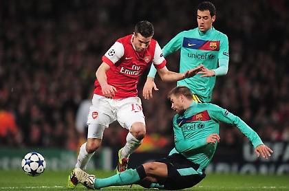 «Τεστάρει» Φαν Πέρσι