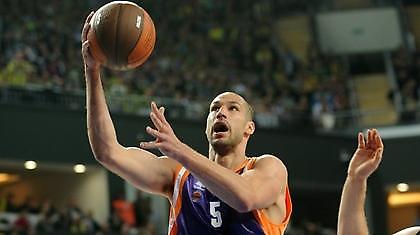 Σοκ με Όγκουστιν για Βαλένθια