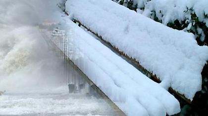 Σε «κλοιό» χιονιά η Ελλάδα