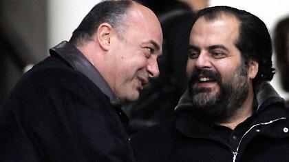 Κλειστά τα χαρτιά του ο Πατέρας