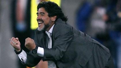 Μαθαίνει… ουκρανικά ο Μαραντόνα!