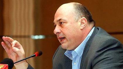 «Υποκλοπέας ο Πατέρας»