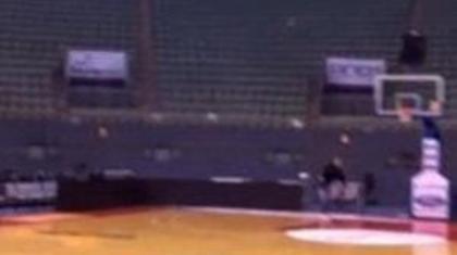 Από το ένα καλάθι στο άλλο (video)