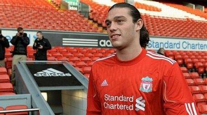 Βήματα μπροστά ο Κάρολ