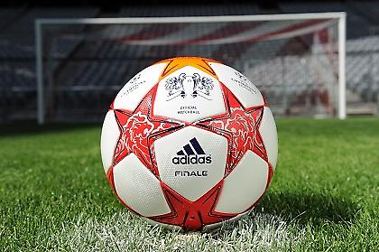 Η μπάλα του τελικού του Champions League