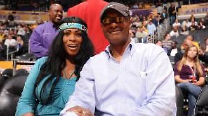 Οι γονείς του Κόμπε είναι καλά…