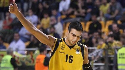 Καυτός… παραμένει ο Σλούκας