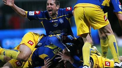 Το φιλί της ζωής και του αποχαιρετισμού!