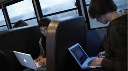 Λεωφορεία με δωρεάν internet στην Κύπρο!