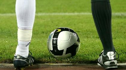 Τρεις στα σαλόνια και δύο στα αλώνια