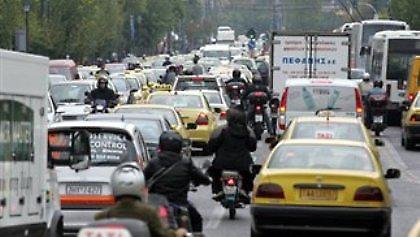 Νταλίκα ντελαπαρισμένη στην Ποσειδώνος