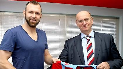 Έμεινε στον… άσο