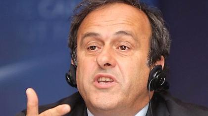 Πλατινί: «Υπάρχει σοβαρός κίνδυνος λόγω χρέους»