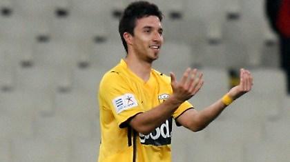 Να αναβάλει τη φιέστα