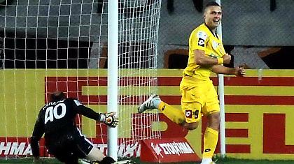 Της έκλεισε το 