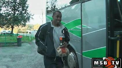 Πέταξε με ΜακΚάλεμπ και Καουκένας