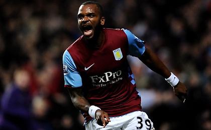 Στο πλευρό του Ουγιέ οι παίκτες