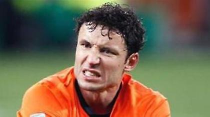 Εκτός και ο Φαν Μπόμελ για τους «οράνιε»