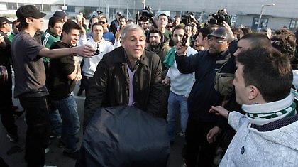 Θερμή υποδοχή στο «Ελ. Βενιζέλος»