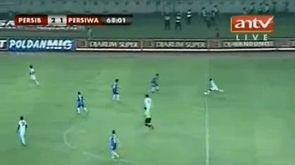 Ινδονήσιος… ακοντιστής σκοράρει από το κέντρο (video)