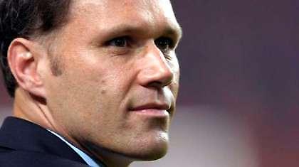 Διαψεύδει η Φιορεντίνα για Φαν Μπάστεν