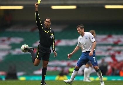 Dancing with the… referee! (video)