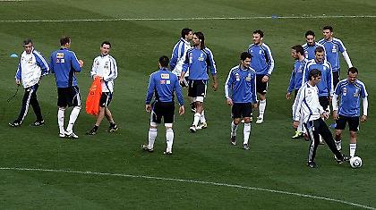 Μάντεψε ποιος…