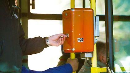 Έρχονται οι ελεγκτές με τα... T-shirts