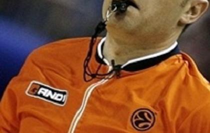 Οι σφυρίχτρες στον «τελικό» του Ολυμπιακού