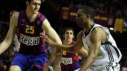 Λόρμπεκ: «Δεν επηρεάζουν εμάς, ίσως όμως τους διαιτητές»